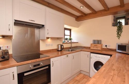 Ashford-in-the-Water House | 3 Bed in Ashford in the Water PK501