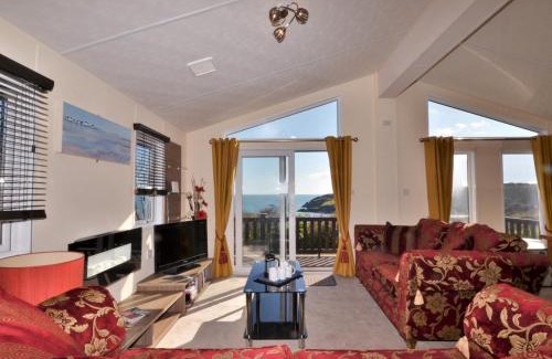 Brixham House | 3 Bed in Brixham BX012