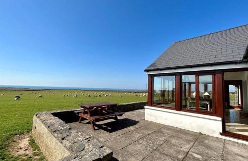 St Brides House | 3 Bed in Marloes 52794