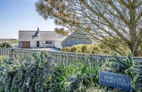 St Brides House | 3 Bed in Marloes 52794