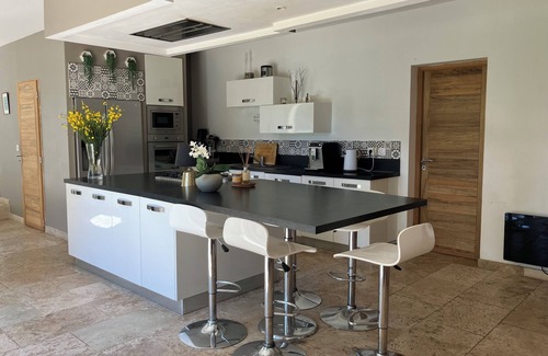Saint-Laurent-La-Vernede House | 3 Bedroom Private vacation home in Saint-Laurent-la-VernÃ¨de