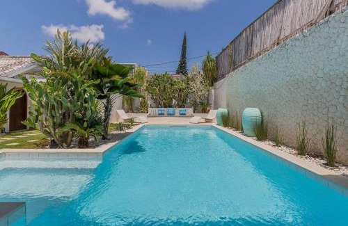 Dyanapura Villa | 3 bedr Mediterranean vibes private pool 5min beach