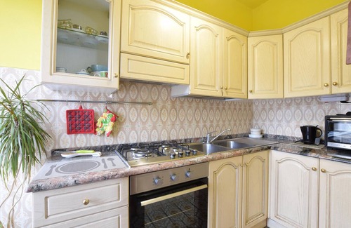 Camporgiano Apartment | 3 bedroom pet friendly apartment in Casciana di Camporgiano