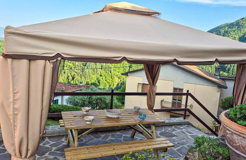 Camporgiano Apartment | 3 bedroom pet friendly apartment in Casciana di Camporgiano
