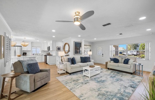 Spring Hill House | 3 Bedroom 2 Bath heated pool home w/table tennis