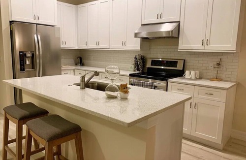 Cypress Lake Villa | 3 bedroom/2 bath home near Ft. Myers and Sanibel beaches.
