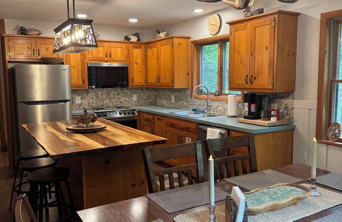 Old Forge House | 3 Bedroom, 2 Bath Secluded Old Forge Log Cabin