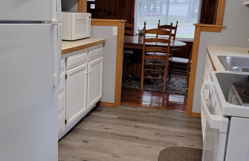 Prudenville House | 3 Bedroom/2 Bath w/Garage PERFECT for groups - Houghton Lake & ORV Trail Access