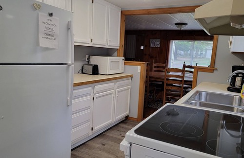 Prudenville House | 3 Bedroom/2 Bath w/Garage PERFECT for groups - Houghton Lake & ORV Trail Access