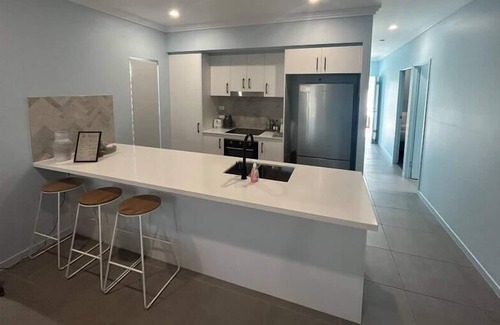 Oonoonba House | 3 bedroom 2 bathroom in Oonoomba