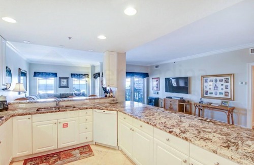 Ocean Cay Condo | 3 Bedroom/3 Bath condo - located at the heart of Main Beach and all that it has to offer.
