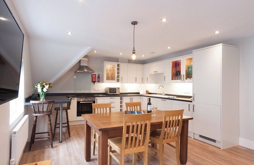 Dartmouth Cottage | 3 bedroom accommodation in Duke Street