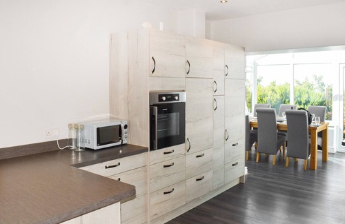 Rhyd-y-foel Cottage | 3 bedroom accommodation in Old Colwyn, near Colwyn Bay