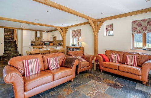 Llanrhidian Higher Cottage | 3 bedroom accommodation in Pen-clawdd