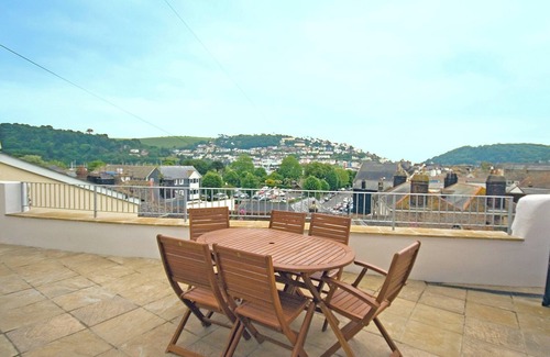 Dartmouth Cottage | 3 bedroom accommodation in Market, Clarence & Sandquay