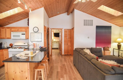 Red River Cabin | 3 bedroom accommodation in Red River