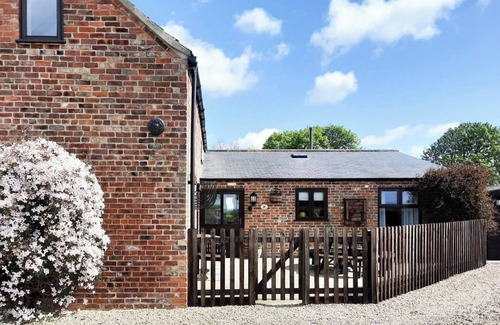 Alford House | 3 bedroom accommodation in Mumby, near Anderby Creek
