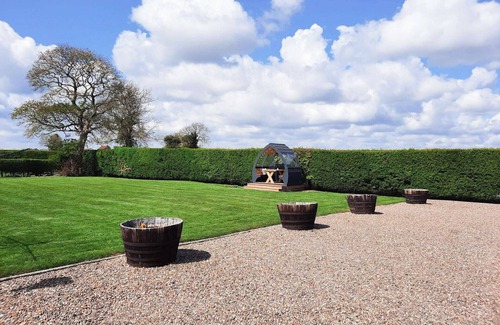 Alford House | 3 bedroom accommodation in Mumby, near Anderby Creek