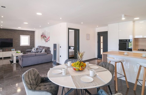 Povlja House | 3 bedroom accommodation in Povlja