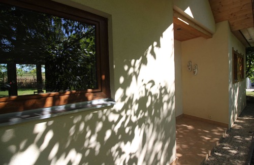 Szolad Villa | 3 bedroom accommodation in Szólád