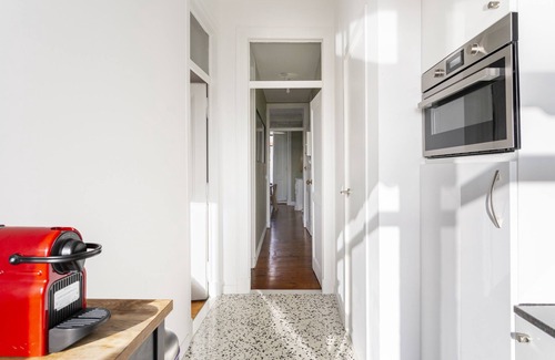 Misericordia Apartment | 3 Bedroom Apartment, Historical Center, Beautiful Tejo River View