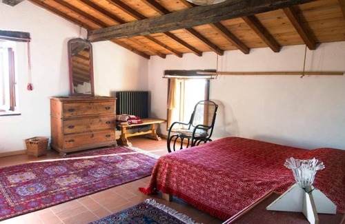 Montelovesco Apartment | 3 Bedroom Apartment in Umbria