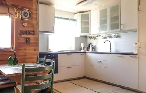 Vagsoy House | 3 Bedroom Awesome Home In Måløy
