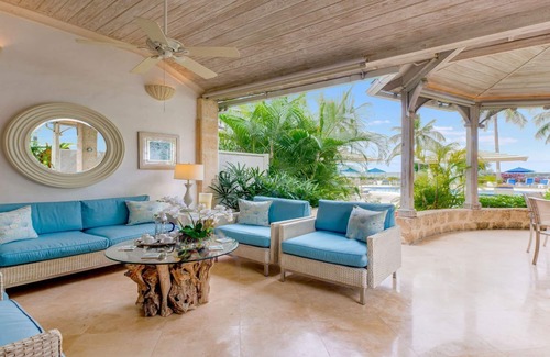 Gibbs Bay Villa | 3 Bedroom Barbados Villa On Gibbs Beach With Communal Pool & Cook Service.