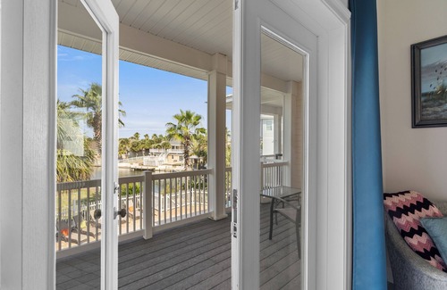 Perdido Key Coves One House | 3 Bedroom Beach House with Pool, Boat Dock, and Pet Friendly
