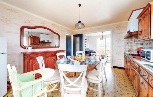 Arzal House | 3 Bedroom Beautiful Home In Arzal
