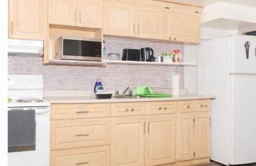 Emery House | 3 Bedroom Bungalo Spacious