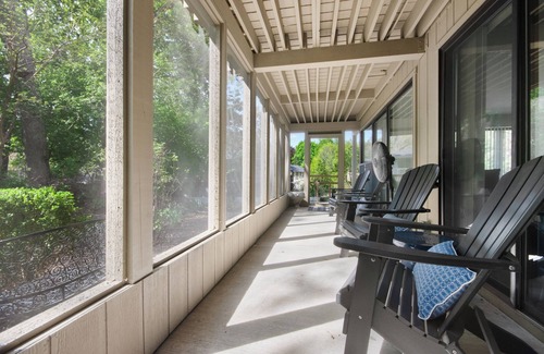 Fontana Condo | 3-bedroom condo in Abbey Springs, Fontana with Golf Cart