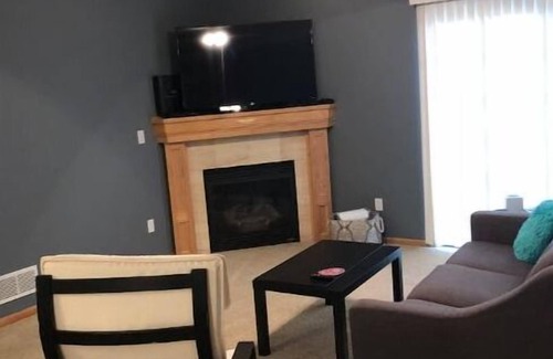 Grimes Condo | 3 Bedroom Condo in Grimes/Johnston