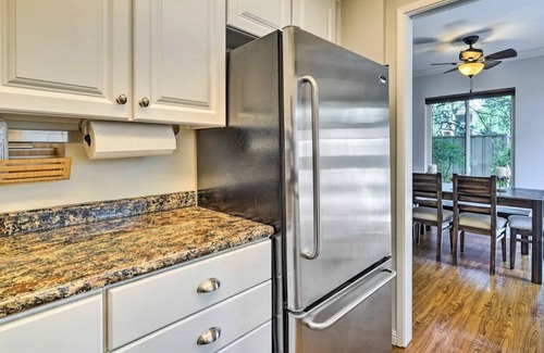 Walnut Creek Condo | 3-bedroom condo in walkable Walnut Creek with AC and tennis/hot tub/pool