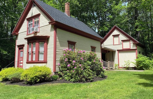Poland Cottage | 3 Bedroom Cottage at the 500 acre Poland Spring Resort with lots of onsite activities!