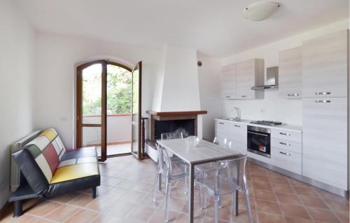 Nerbisci Apartment | 3 Bedroom Cozy Apartment In Gubbio