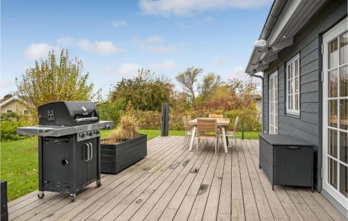 Skastrup Strand House | 3 Bedroom Cozy Home In Bogense