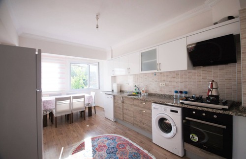 Fethiye Condo | 3 Bedroom Family-sized Apartment with Swimming pool in Fethiye