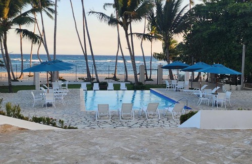 Villas Del Mar Apartment | 3 bedroom, front of the beach and pool