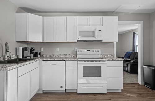 Casper House | 3 Bedroom Fully Remodeled and Centrally Located!