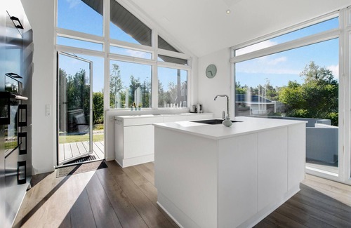 Øer Strand House | 3 bedroom gorgeous home in Ebeltoft