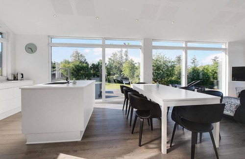 Øer Strand House | 3 bedroom gorgeous home in Ebeltoft