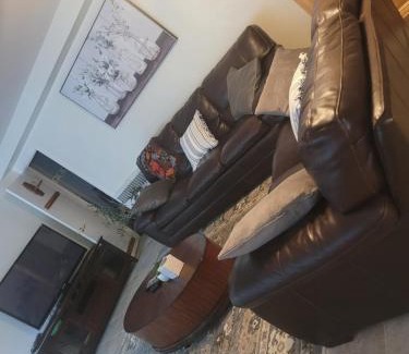 Hillandale House | 3 Bedroom guest suit in 1st level Silver Spring Maryland