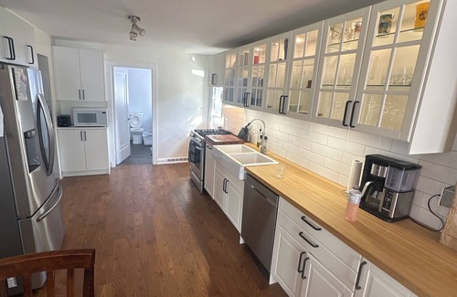 Fergus House | 3 Bedroom Home located downtown Fergus minutes to Elora