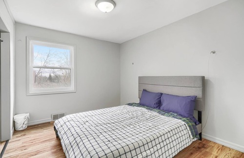 Clarington House | 3 Bedroom Home + Party Barn