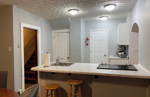 Old North Columbus House | 3 Bedroom House, Central Columbus, convenient to Ohio State Campus