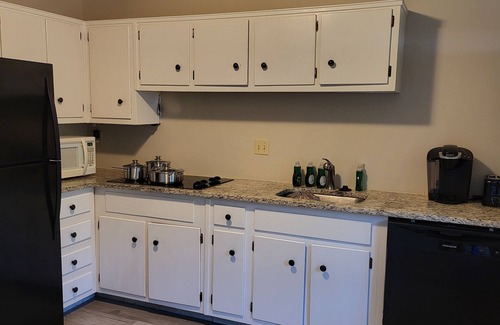 Old North Columbus House | 3-Bedroom House, City Location In Cool Columbus, Great Parking, Fenced Backyard