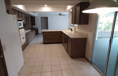 Sun City West House | 3 bedroom house in sun city west across the street from beardsley rec. center