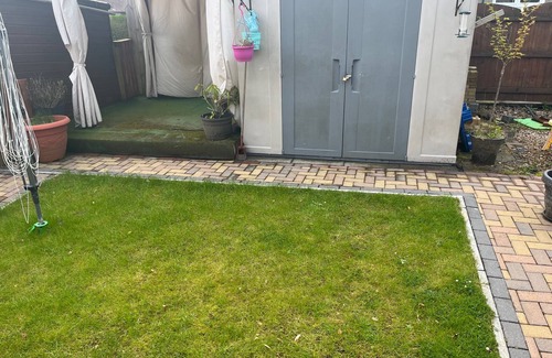 Kilsyth House | 3 bedroom house ideal for contractors sleeps 6