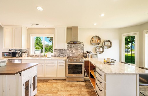 Sheridan House | 3-bedroom house in amazing Sheridan with WiFi, AC